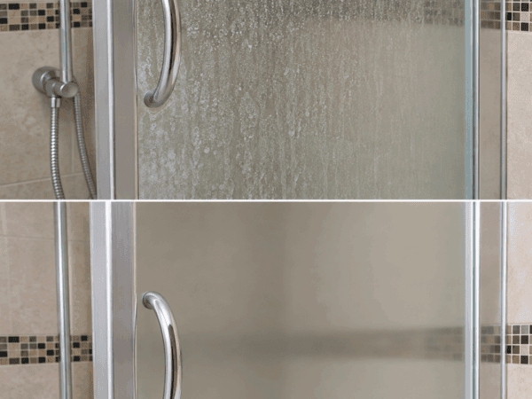 Kalkflecken auf der Duschwand? Mit diesem einfachen Spray wird das Glas wieder sauber